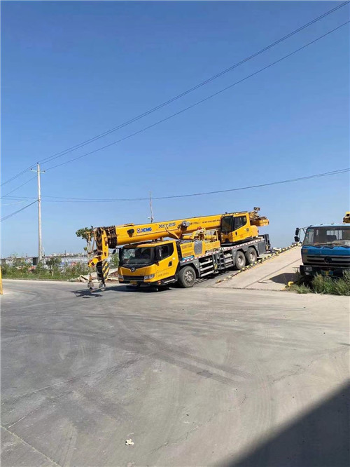 宛城区吊车作业时，可能会产生哪些额外收费项目？