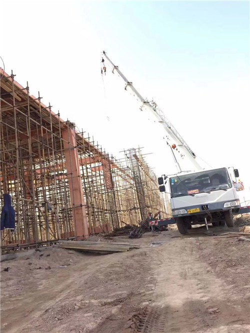 宛城区25 吨、50 吨吊车怎么选？多大重量 / 半径适合对应车型？